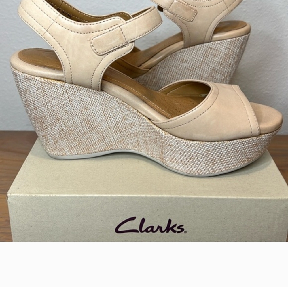 Clarks Nadene Lola Leather Wedge Sandals